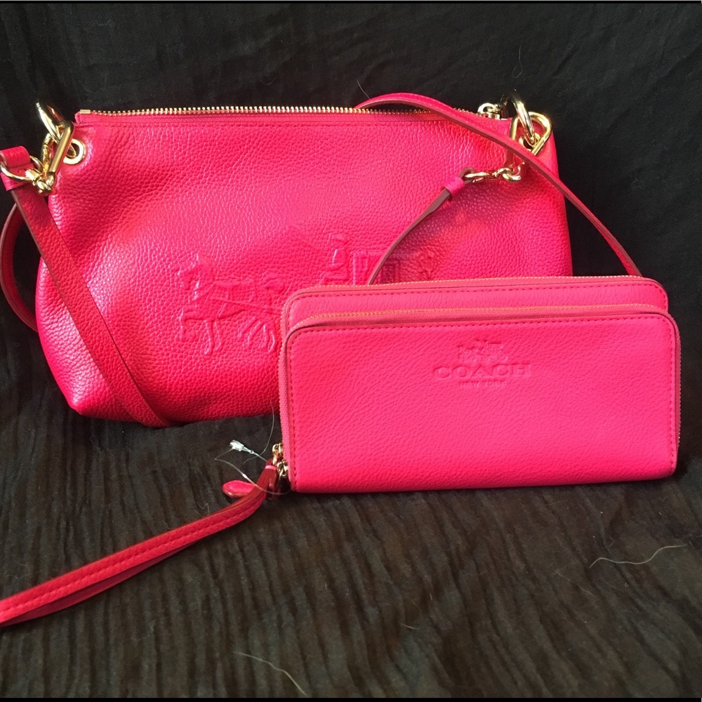 Never used coach crossover bag with wallet